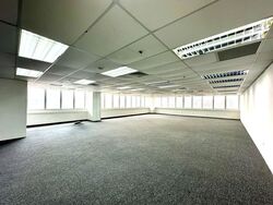 Toh Guan Road (D22), Warehouse #617114771